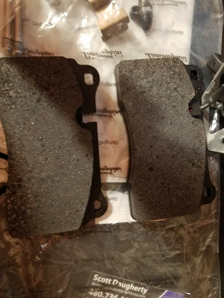 兰博基尼 Aventador Brembo 碳陶瓷刹车片 适用于右后轮  — 第 3/3 张图片