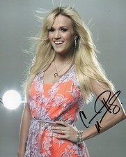 Autographed Carrie Underwood 8x10 Photo Signed with COA