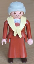 Playmobil Oma Figur rot Kleid Vintage Puppenhaus 3982 3987 Zubeh&ouml;r