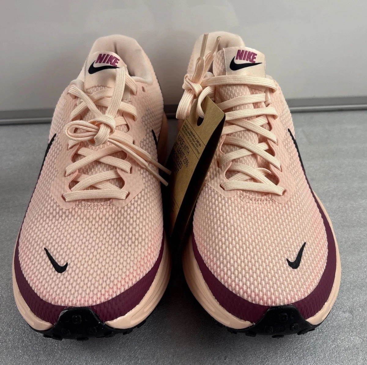 Preços baixos em Tênis esportivo feminino Nike Revolution largura