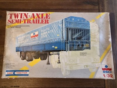 Vintage ESCI 1/32 Twin Axle Semi Trailer Kit #304 Italy