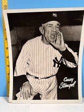 Top 10 Casey Stengel Baseball Cards 24