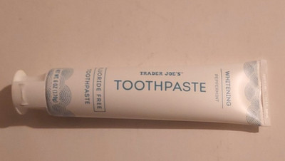 TRADER'S JOE'S WHITENING PEPPERMINT FLUORIDE FREE TOOTHPASTE 6.OZ | eBay
