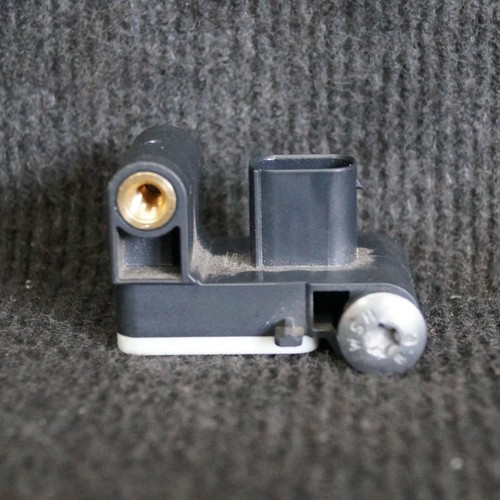 BMW 1 E87 2011 Aufprallsensor vorne links 6911003