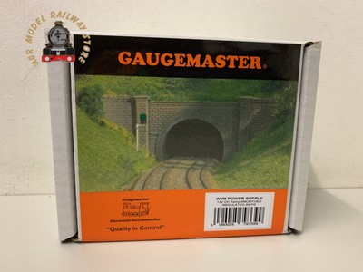 Gaugemaster WM5 Wandtrafo 1 x 12V DC @ 2A glattgeregelt