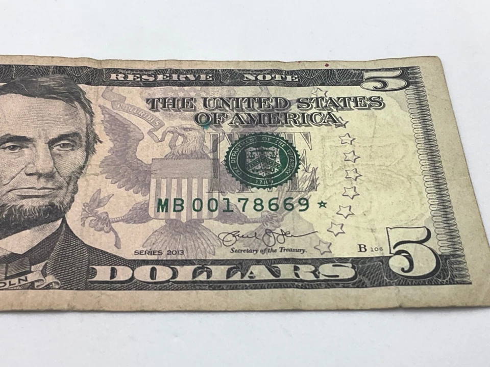 US 2013 $5 Dollar Bill Star Note Federal Reserve Star Low Run - Image 4 of 4