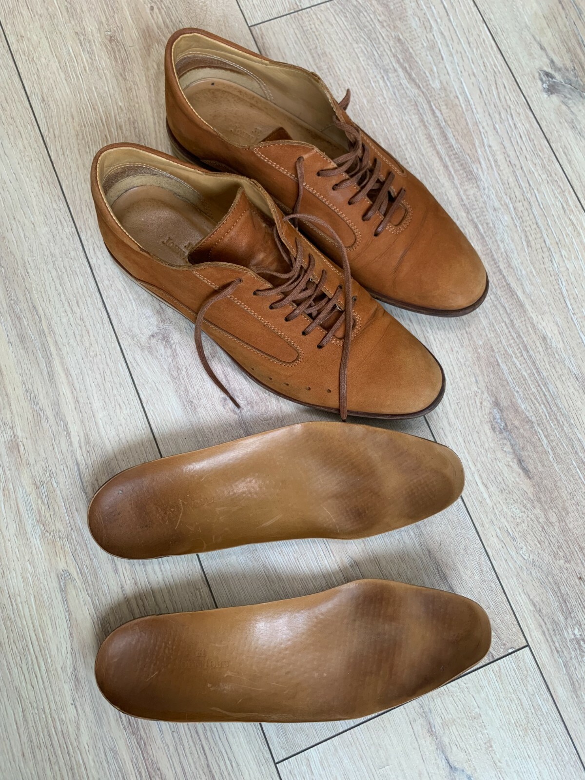 JOHN LOBB Aston Martin Driving Men 
