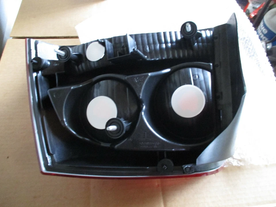 Conjunto de lanterna traseira esquerda serve 2006 2007 2008 Dodge Charger - Imagem 4 de 4