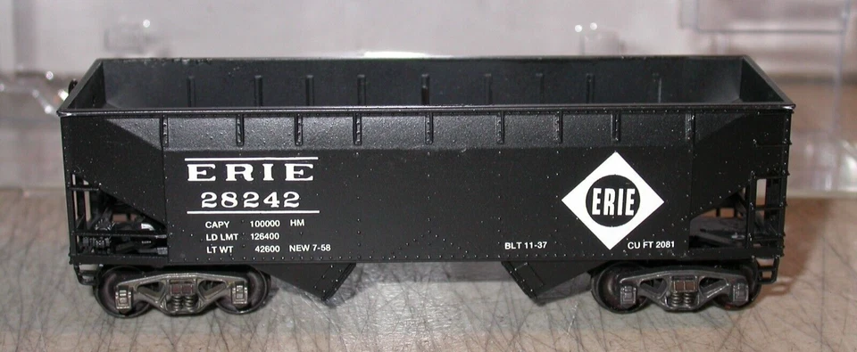 Kadee Cooper & Oshtemo HO 34' Twin Steel Hopper Car Erie 28242 Exc. RTR - Image 3 of 4