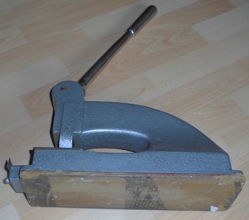 hebel tisch stanz presse gerät alt leder papier hand stanze stanzen guss deko - Picture 2 of 12