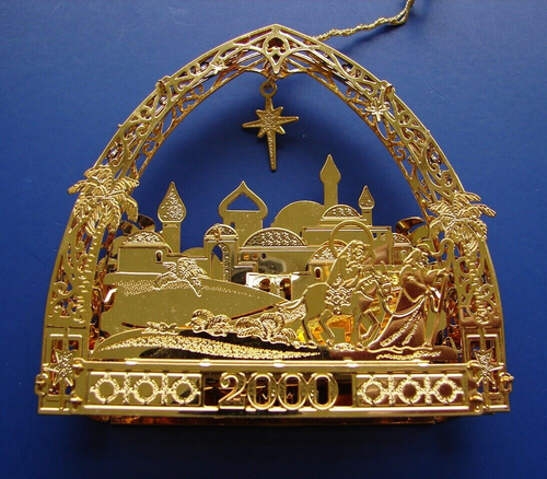 Danbury Mint 2000 Annual Gold Christmas Ornament "Bethlehem" - No Box - Picture 2 of 12