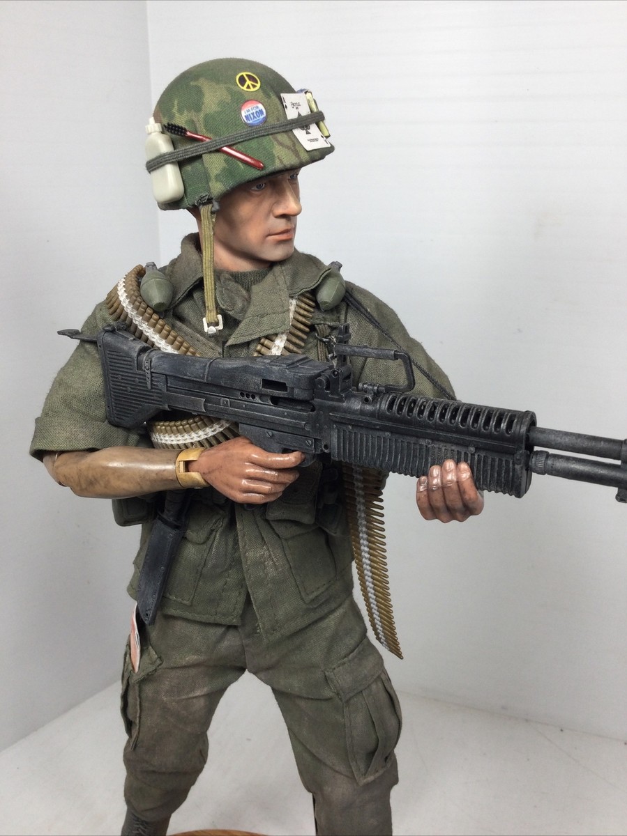 1/6 CUSTOM DRAGON US VIETNAM M-60 LIGHT MACHINE GUNNER + OAK STAND