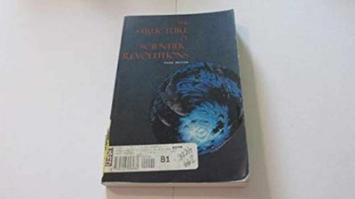 The Structure of Scientific - Paperback, by Kuhn Thomas S. - Very Good