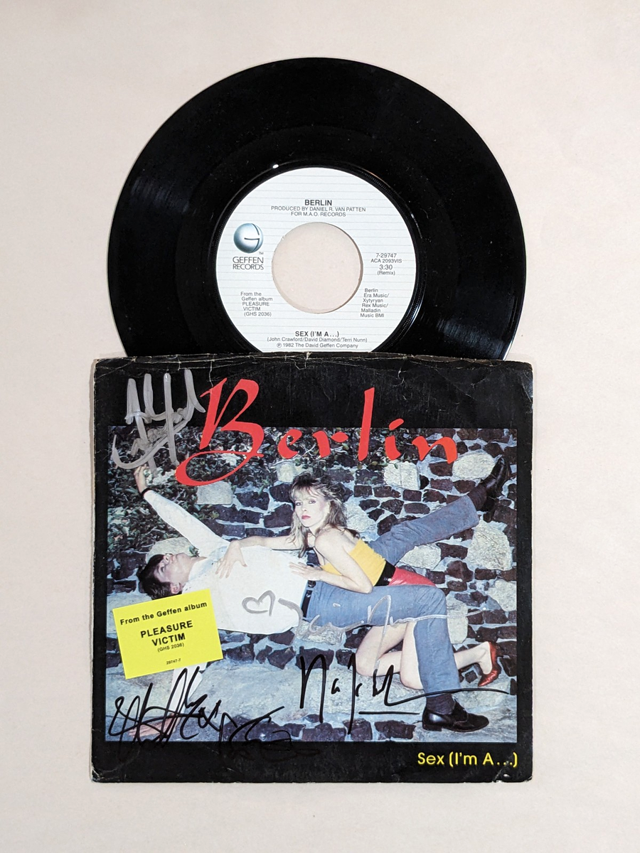 Berlin band SIGNED 7