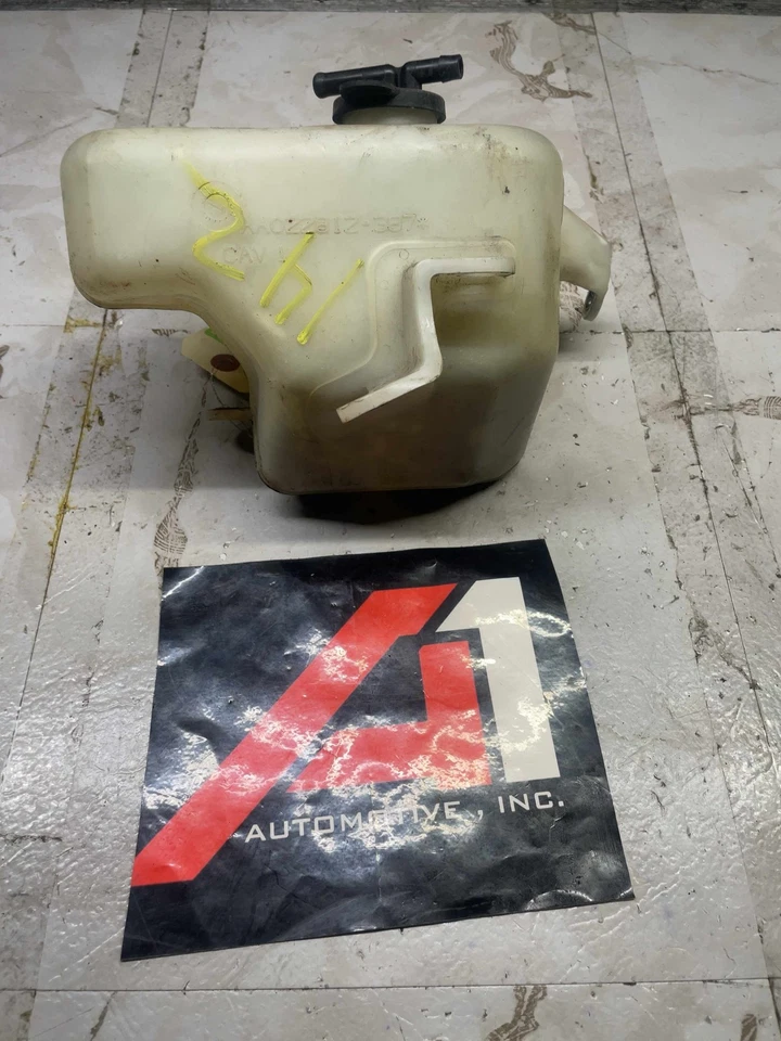 Garrafa de recuperação de transbordamento de líquido de arrefecimento 2009-2010 PONTIAC VIBE fabricante de equipamento original - Imagem 3 de 4