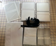 Zaproszenia do druku Klub ślubny Wedd 98 białe z czarnym wykończeniem