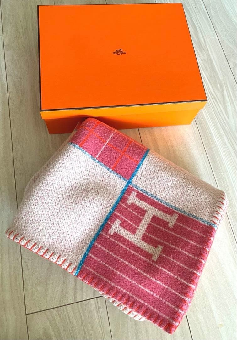 HERMES ブランケット　アヴァロン　ピンク Hermes Baby Blanket Avalon Pink Orange Wool Cashmere Bedroom Women