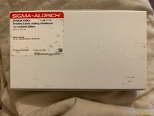 Sigma-Aldrich Breathe Easier Sealing Membranes for Multiwell Plates (100 ct)