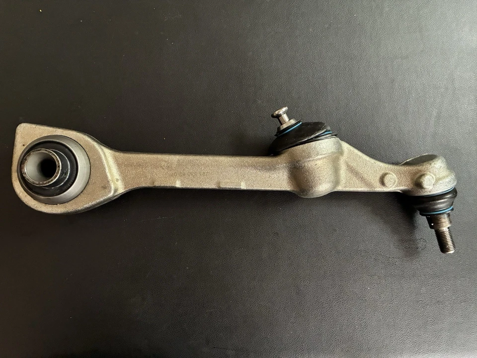 2007-2013 Mercedes Benz S550 W221 Front right lower control arm OEM 2213331805 - Image 2 of 3