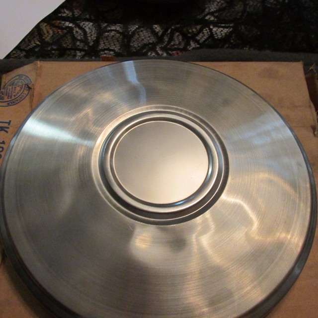 NOS 1979 1982 FORD COURIER FACTORY WHEEL COVER HUB CAP ASSEMBLY NEW