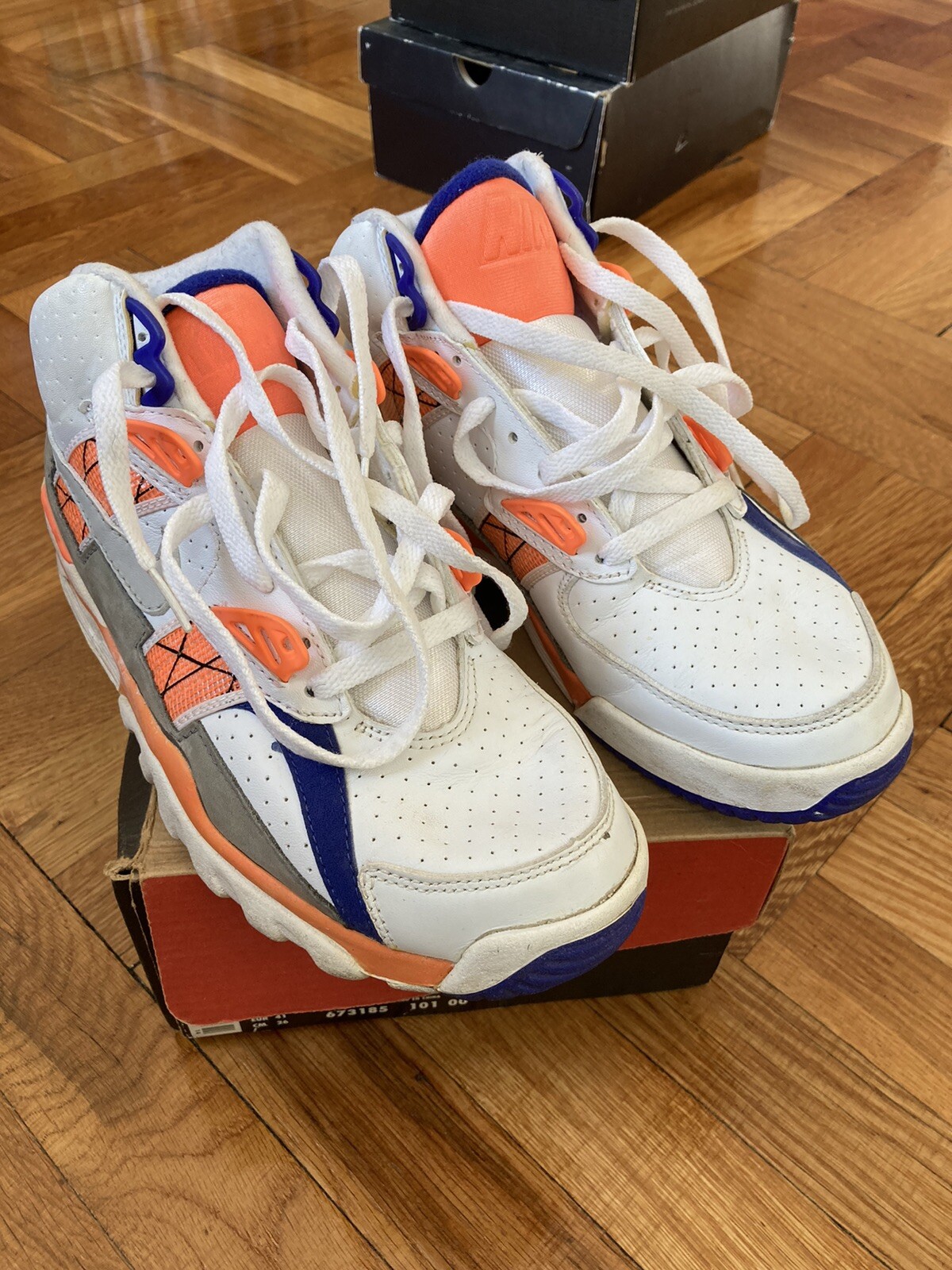 Vintage Nike Air Trainer SC High Bo 