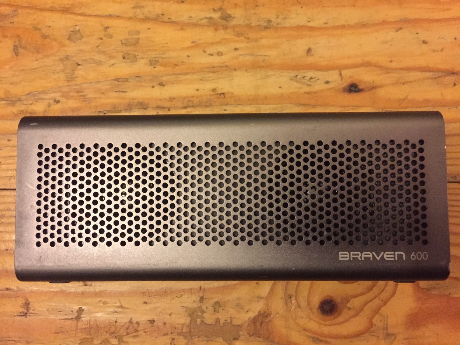 braven 570 wireless bluetooth speaker
