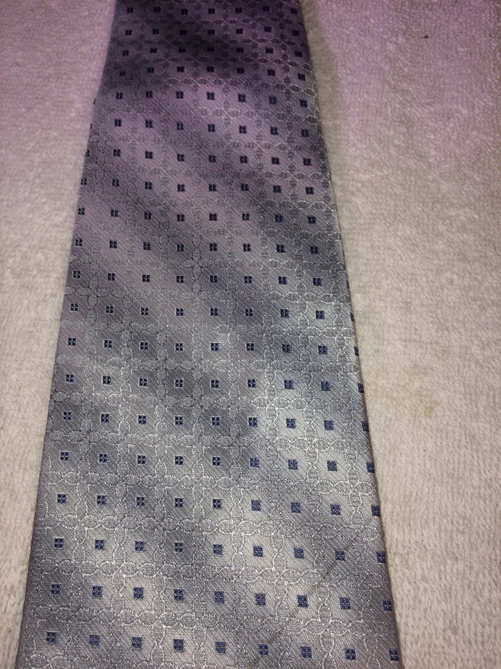 CORBATA CAMPIA MODA HOMBRE 4 X 58 GRIS Y PLATA RAYAS NUEVA SIN ETIQUETAS Foto 2 de 4