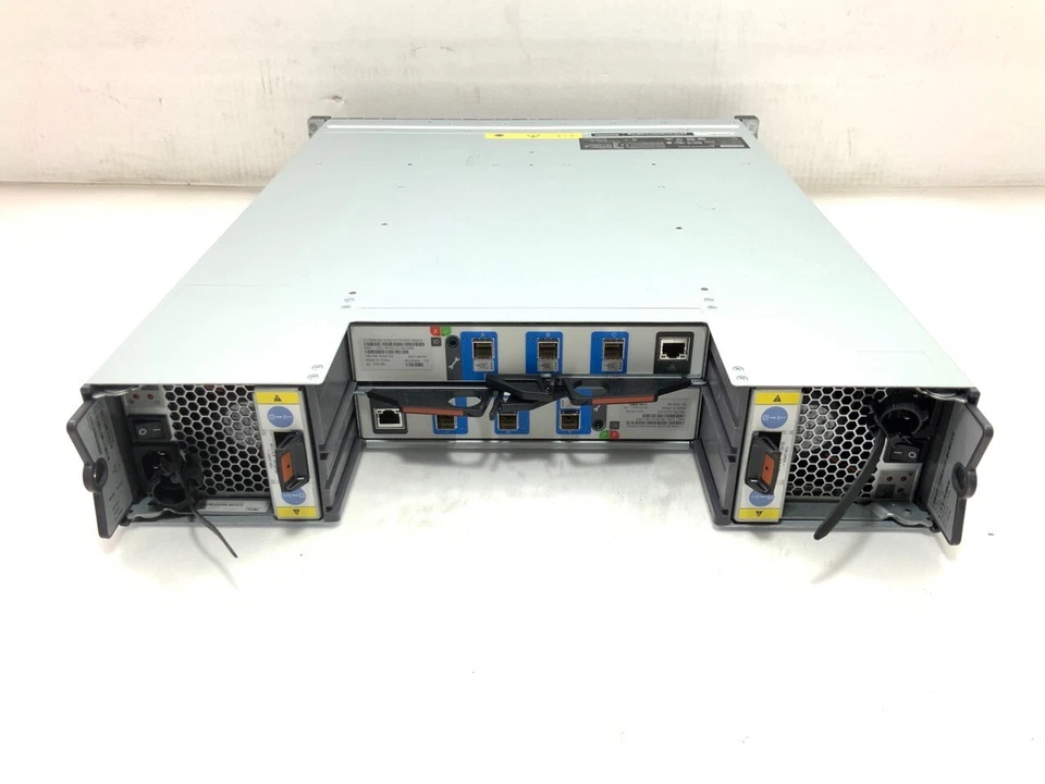 Gabinete de almacenamiento Lenovo Storage D1224 4587 - 24 bahías - 2U - (4587A31) Foto 3 de 4