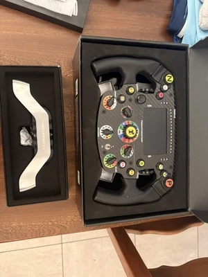 Thrustmaster Ferrari SF1000 Volant de Course - Noir (4060172) - Photo 1/3