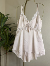 Womens Beige Satin Solid V-Neck Lace Bow Sleeveless Chemise Petite S Adjustable
