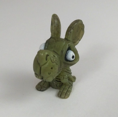 The Ugglys Pet Shop Series 2 Glowin' Bones Pets Rattling Rat Raton Ultra Rare
