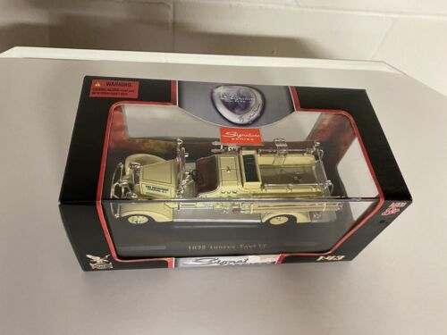 Yat Ming 1938 Athens Fox VC Fire Engine-1/43 Scale-Yellow - Picture 2 of 7