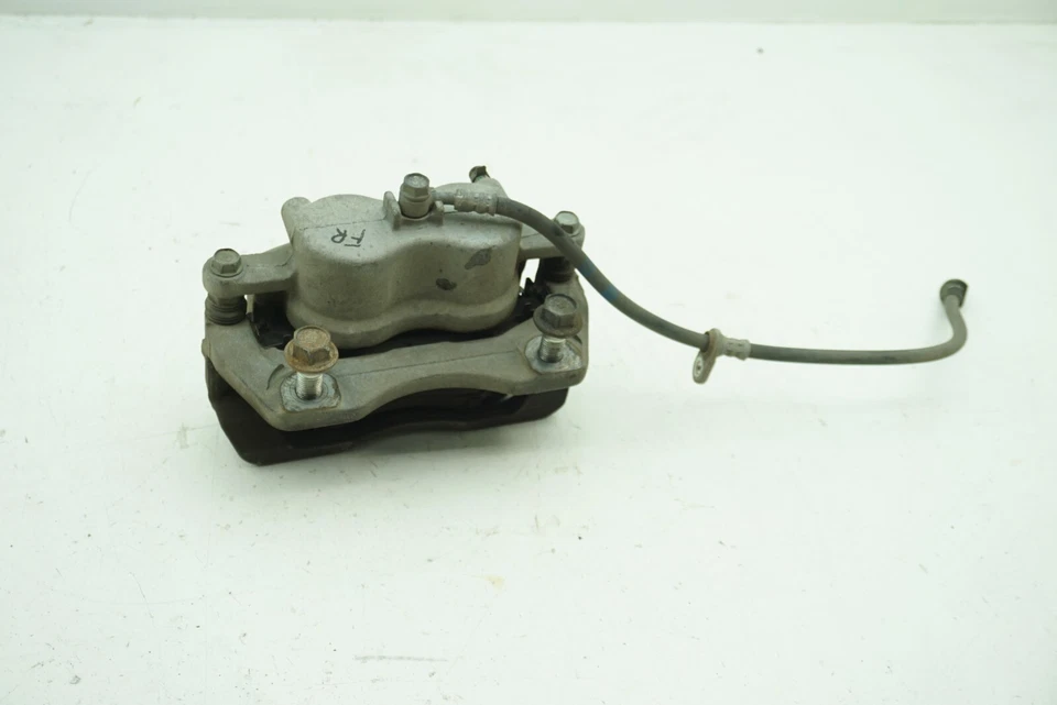 Pinza de freno del lado del pasajero delantero derecho Honda Odyssey 2018-2022 OEM Foto 3 de 4