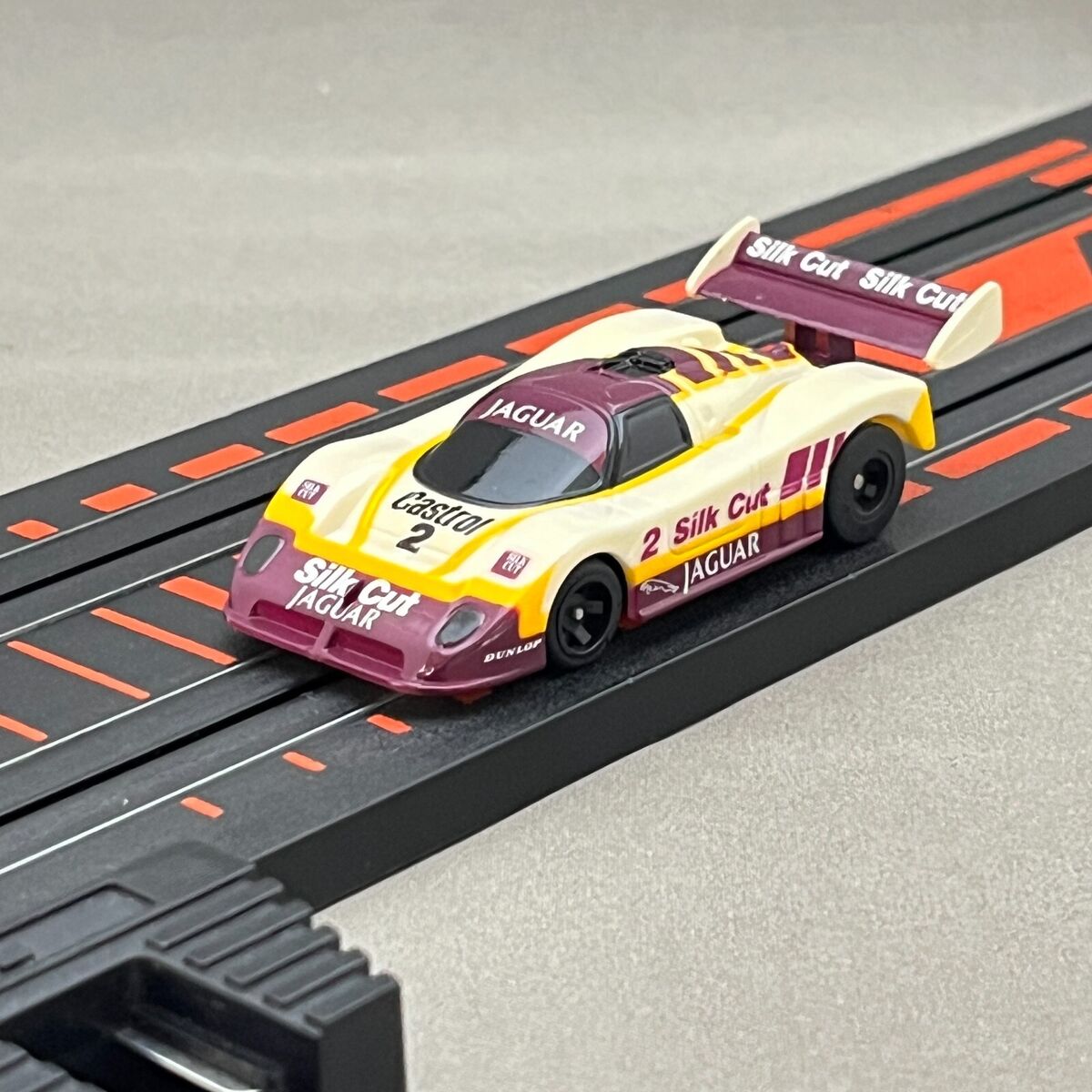 1/87 87LM90 Silk Cut Jaguar XJR12 Winner 24H Le Mans 1990 J 1/87 87LM90 Silk Cut Jaguar XJR12 Winner 24H Le Mans 1990 J
