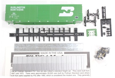HO E&C Shops Burlington Northern 50ft PS-1 Slide-Door Box Car New Kit #318917