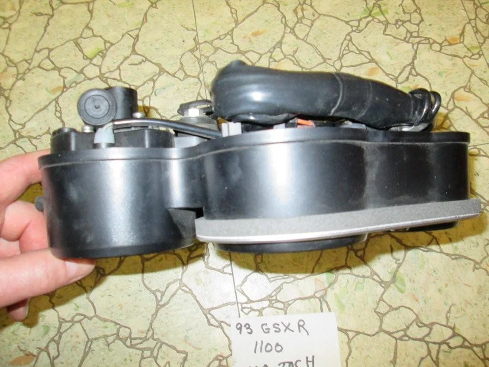 Velocímetro Suzuki GSXR1100W 1993 Foto 3 de 4