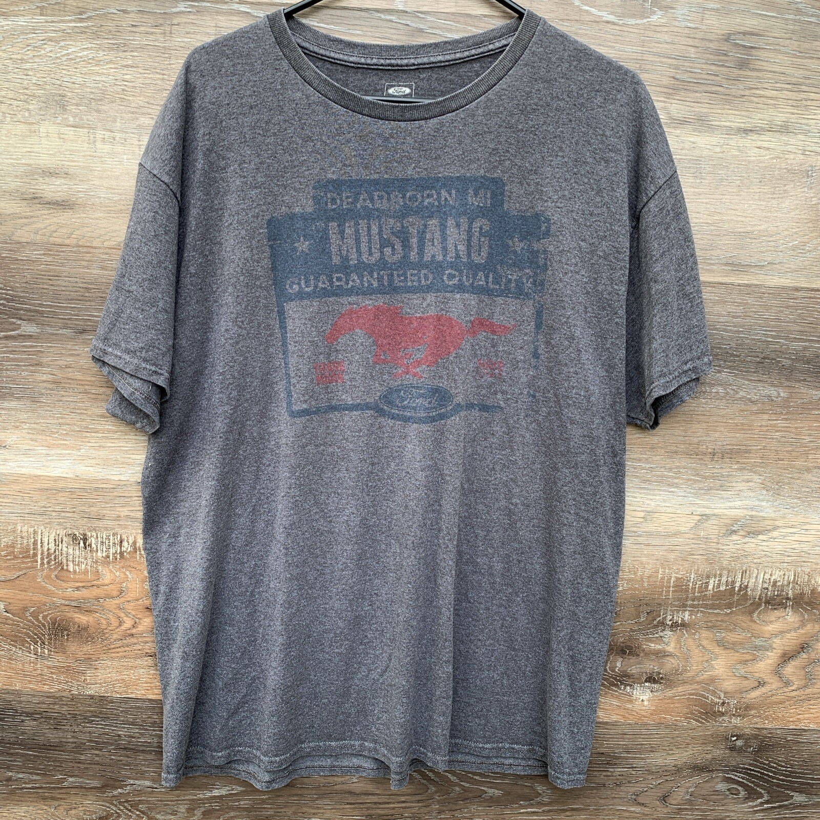 PONY T Shirt Uomo Ford Mustang XLarge Dearborn Michigan Logo Spellout Grigio