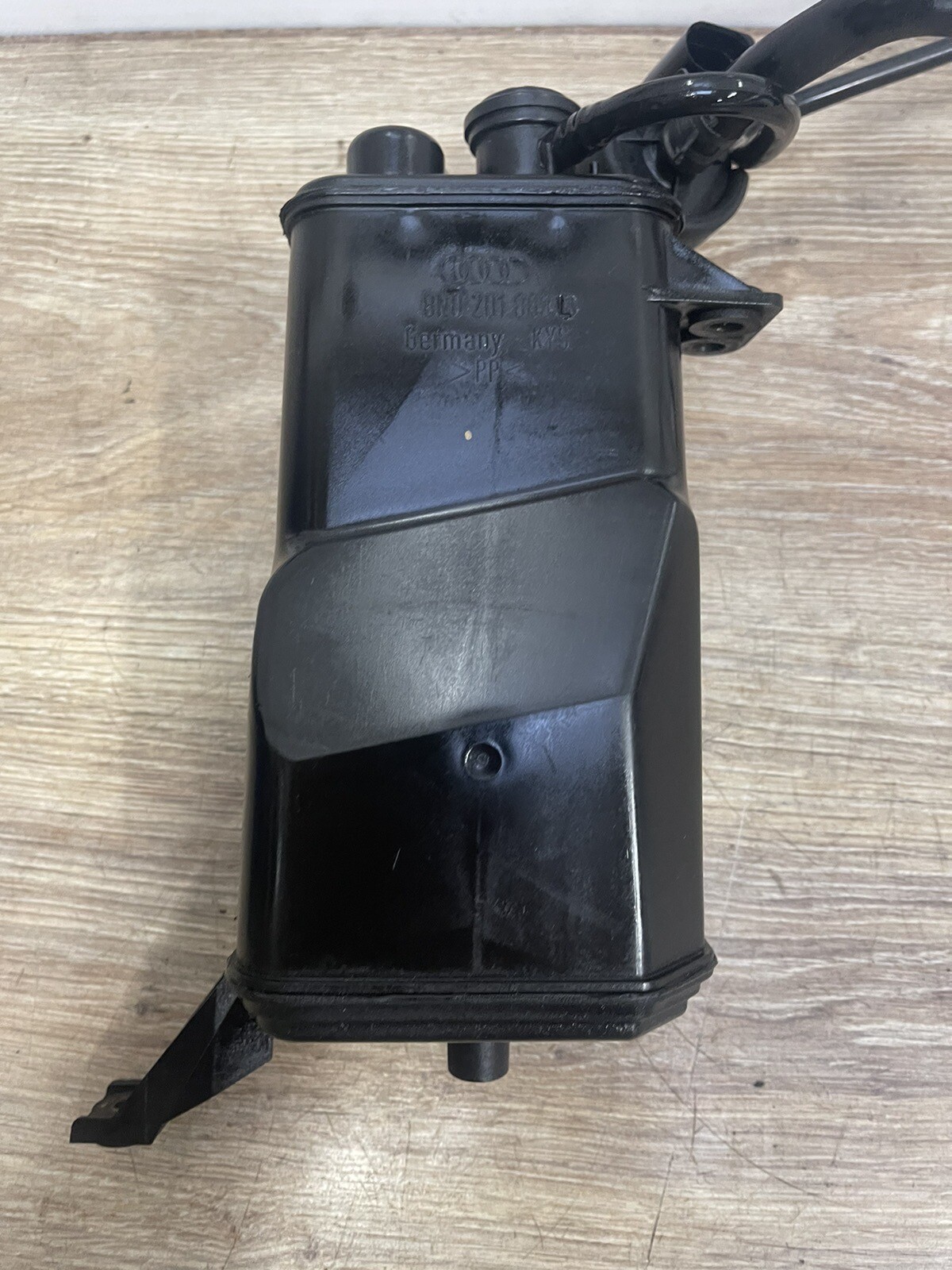 Audi TT Mk1 199806 8N 1.8T Petrol Activated Charcoal Canister Filter