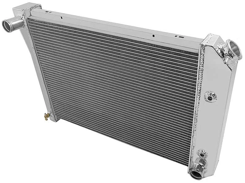 Chevrolet Nova 1973-74; radiador Champion todo aluminio; 3 filas; acabado natural Foto 2 de 2