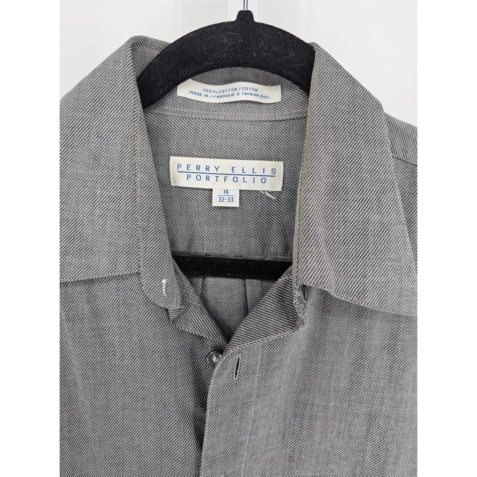 Camisa con botones de manga larga gris a rayas talla 16 Perry Ellis Portfolio para hombre Foto 3 de 4