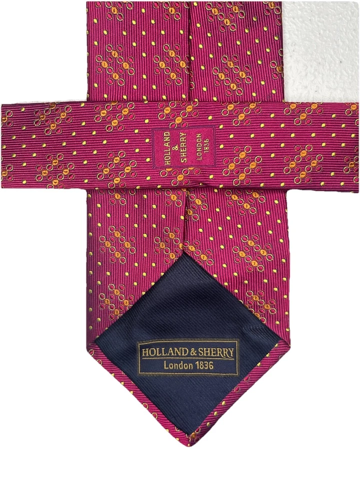 Holland & Sherry London 1836 几何图案手工制作纯丝绸领带洋红色 — 第 3/4 张图片