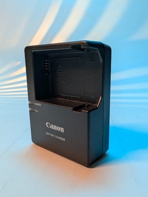 Canon LC-E8E Battery Charger for LP-E8 EOS Rebel T2i, T3i, T4i, T5i, EOS 550D