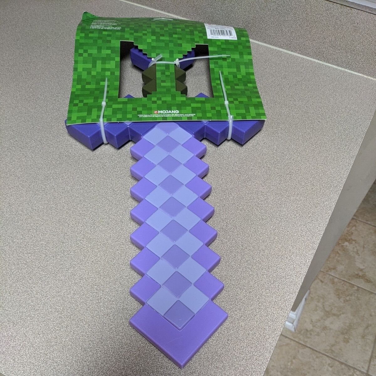 Minecraft Enchanted Purple Diamond Sword