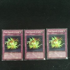 Yugioh CCG Collectable 1996 Konami Two Pronged Attack Card sdy-e026 x3 