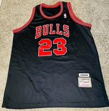 Hardwood Classic Mitchell  Ness Michael Jordan Chicago Bulls BLACK JERSEY