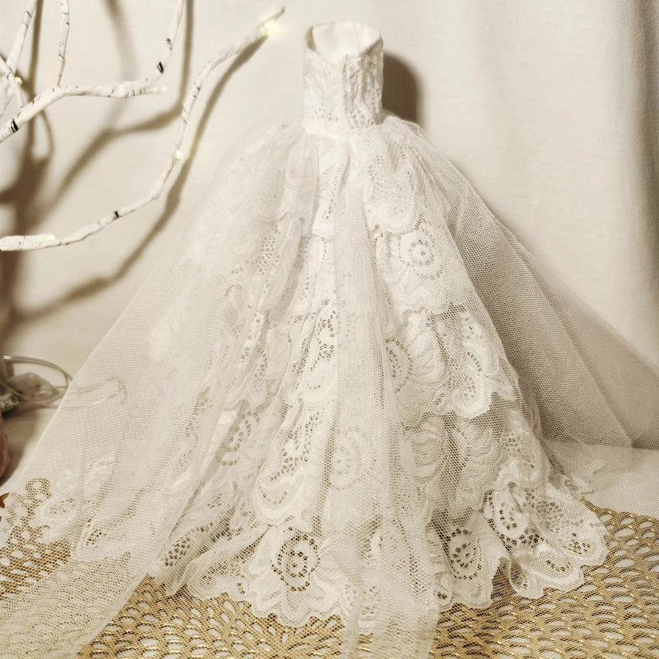 Vestido de novia de encaje blanco hecho a mano para trajes de muñeca de 11,5" vestido largo de fiesta baile Foto 2 de 4