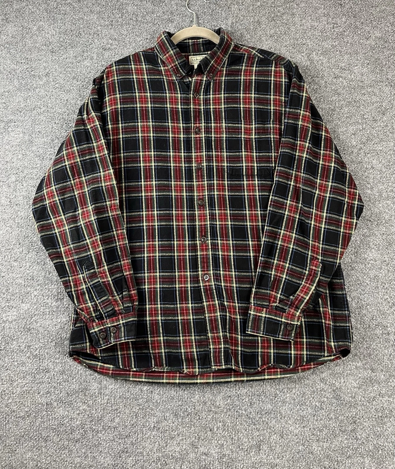 LL Bean Shirt Mens L Black Plaid Flannel Button Up Outdoor Hiking Mountain