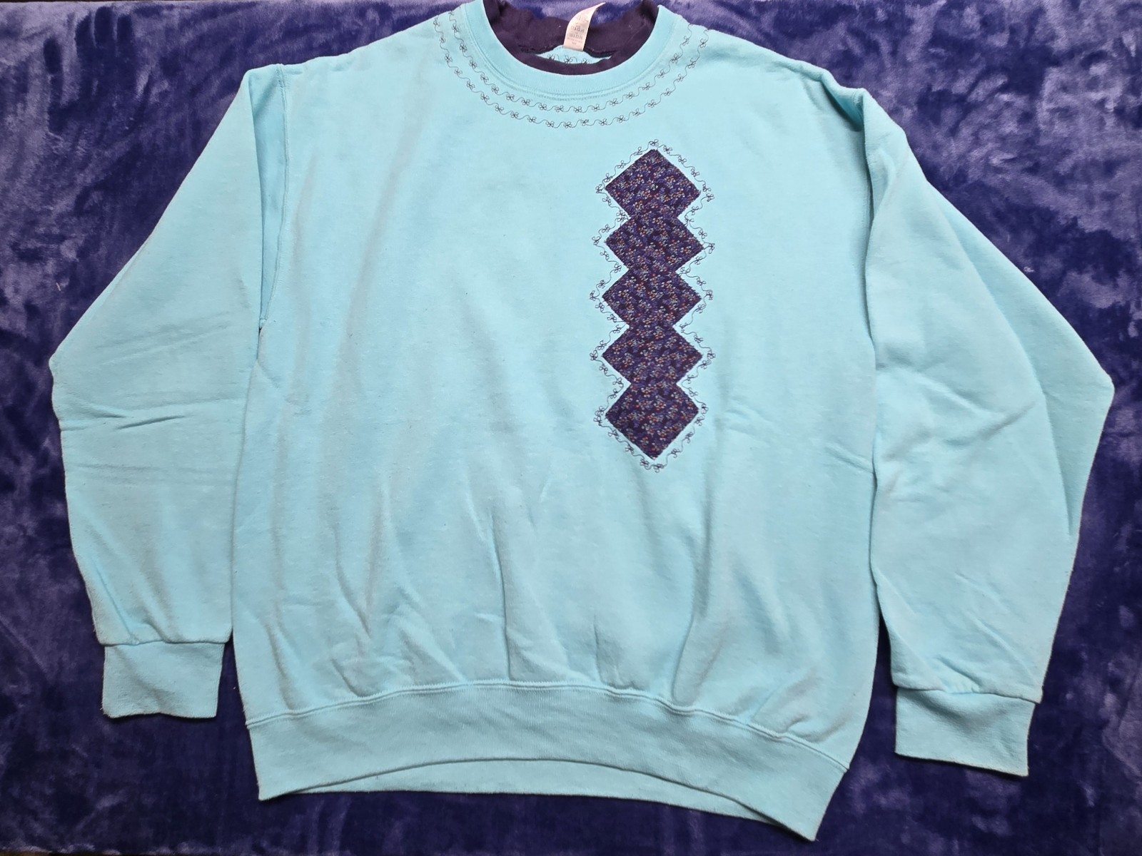 VTG Jerzees Turquoise Patchwork Diamond Appliqué … - image 1