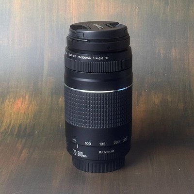 CANON EF 75-300mm F/4-5.6 III Telephoto Zoom Lens EXCELLENT CONDITION