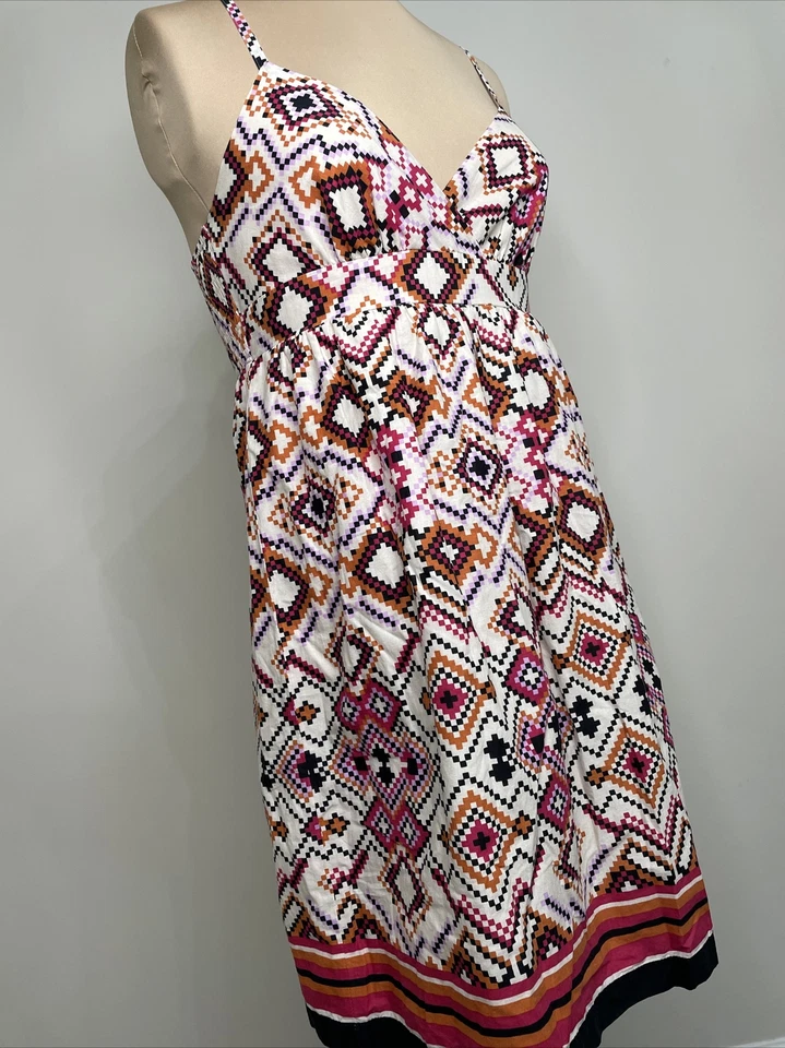 Vestido Johnny Martin Blanco Rosa Solero Cuello en V Estampado Suroeste Algodón Cuello en V Foto 2 de 4